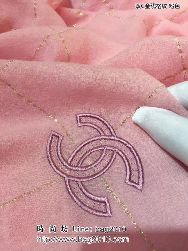 CHANEL香奈兒 年度新品小香羊絨工藝款 雙C金線格紋圍巾 LLWJ7078